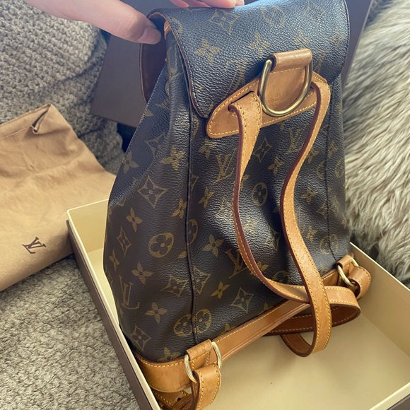 Louis Vuitton Montsouris Leather Backpack - Picture 6 of 8
